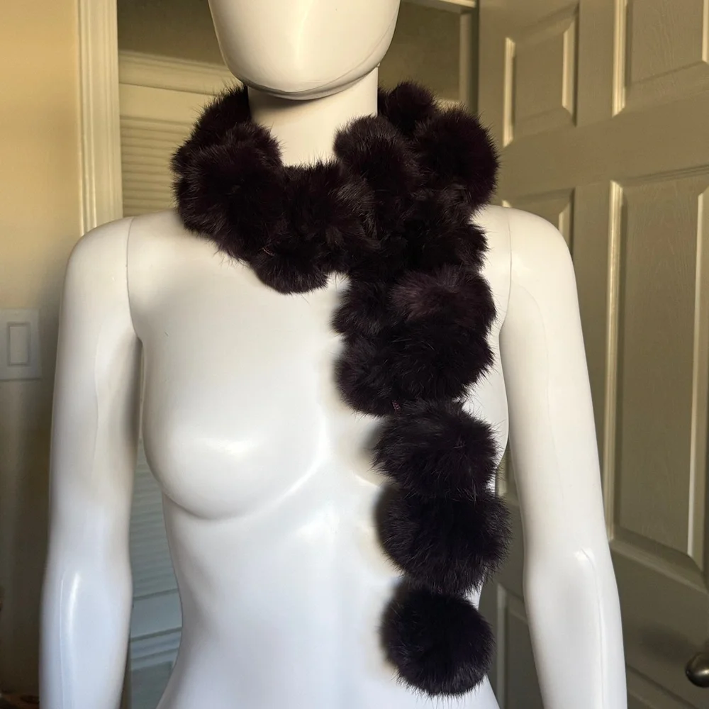 Rex Rabbit Fur Pom Pom Scarf Like New in Burgundy